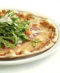 Crowwood And Alba Restaurant מלון