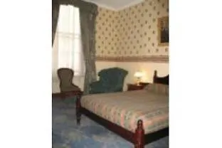Rennie Mackintosh 3*