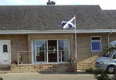 Azalea House 4* Glasgow