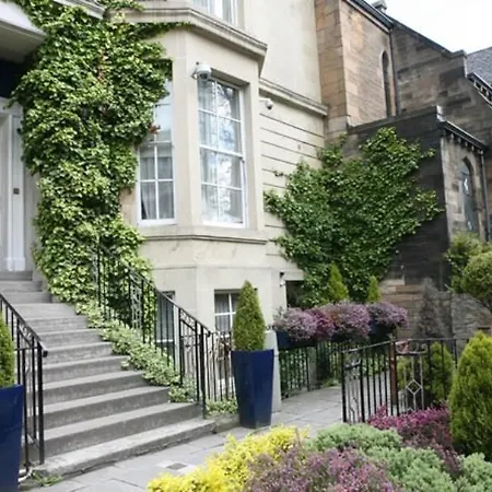 Victorian House Konukevi 3*