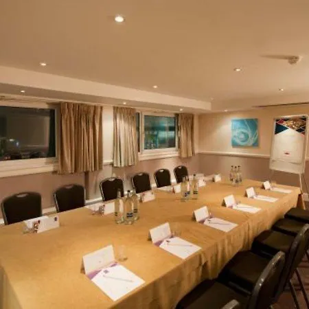 Otel Leonardo West End Glasgow