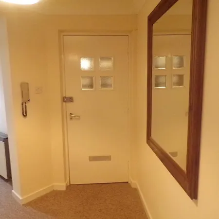City Centre James Watt Apartment *