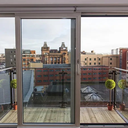 Centre With Free Secure Underground Parking Daire