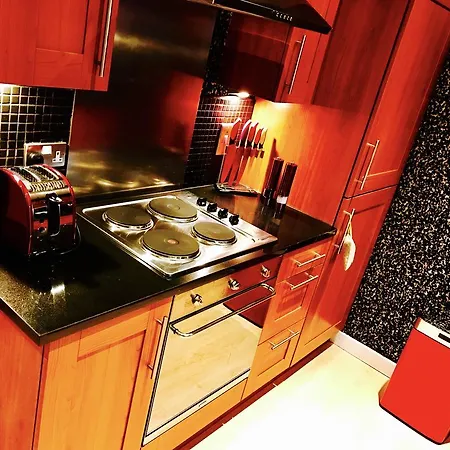 City Center Flat With Parking