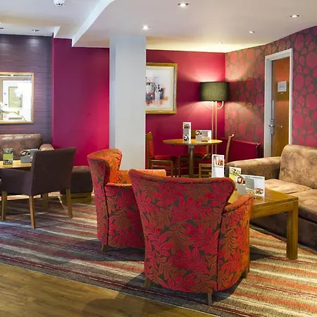 Premier - George Square 3*