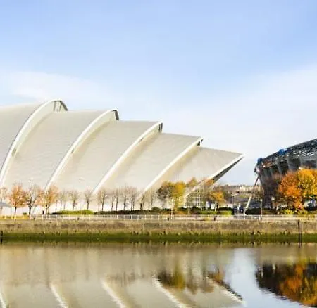 Hilton Garden Centre Glasgow