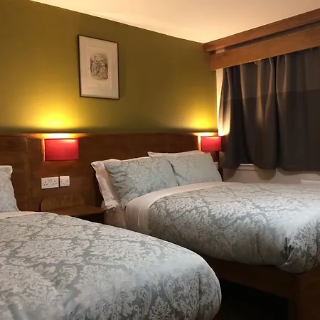 Crosshill House 4* גלאזגו