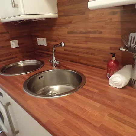 Apartment Brunswick Street - 1 Bedroom Suite *