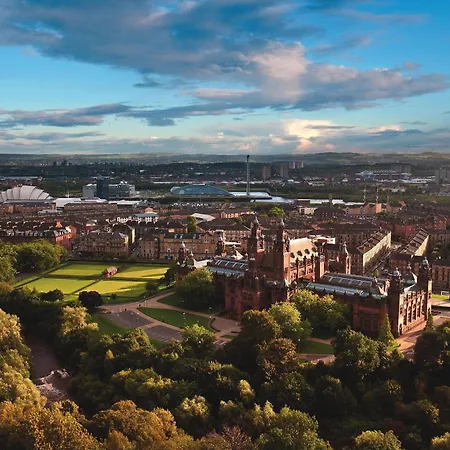 Hilton Garden Centre Hotel