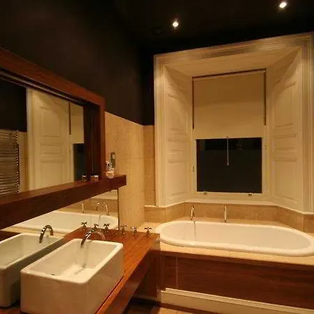 Ashtree House Hotel, Glasgow Airport & 4* Paisley