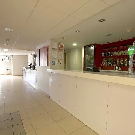 酒店 Travelodge Braehead 3*