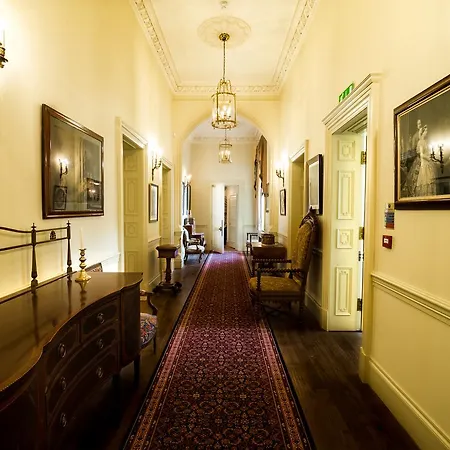 Crossbasket Castle & Restaurant High Blantyre