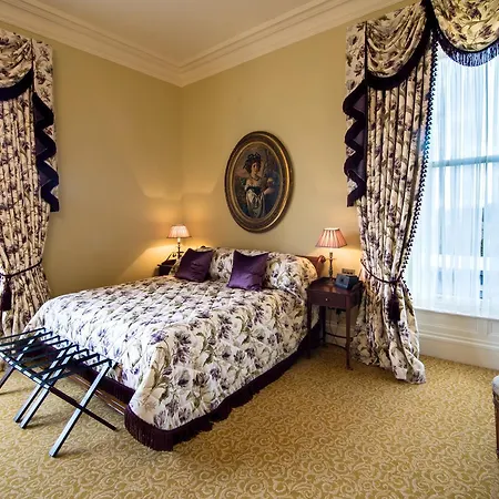 Crossbasket Castle & Restaurant 5* High Blantyre