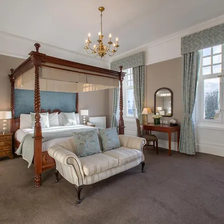 Sherbrooke Castle 4* Glasgow