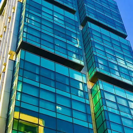 Apartament Station Skyline With Parking