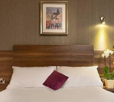 Hotel Leonardo Royal 4*