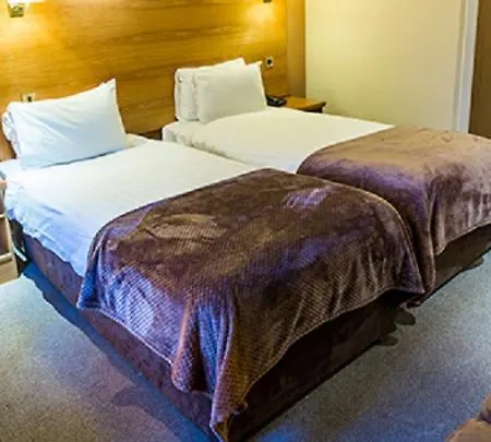 Crowwood And Alba Restaurant 3* כריסטון
