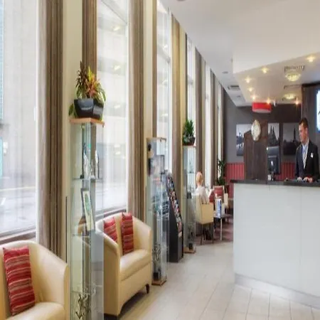 Express - - Ctr Theatreland By Ihg Hotel