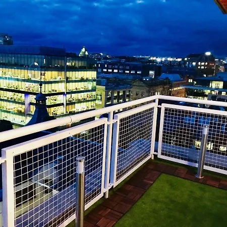 Central Station - The Penthouse - With Parking And Huge Terrace Apartment *