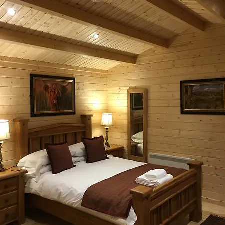 Auchenlea Lodge Glasgow