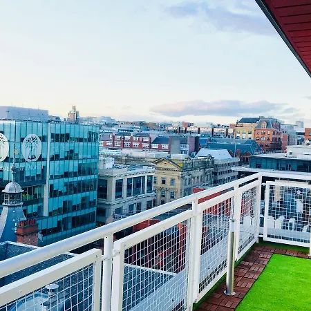 Central Station - The Penthouse - With Parking And Huge Terrace Apartment