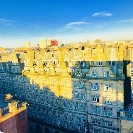 Central Station - The Penthouse - With Parking And Huge Terrace Apartment