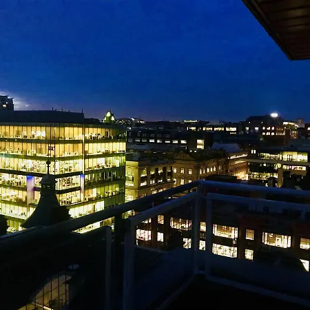 Central Station - The Penthouse - With Parking And Huge Terrace Apartment *