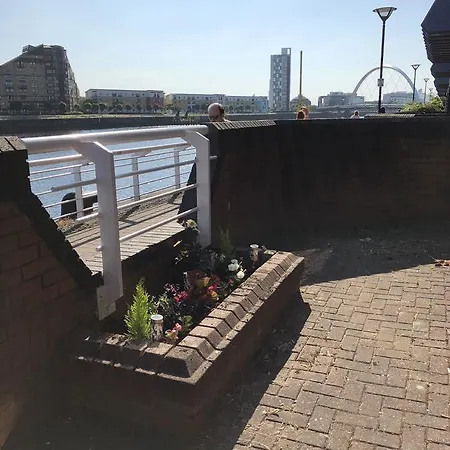 Centre By The Hydro * Glasgow