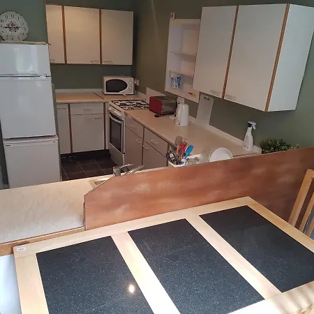 Bentinck Street Ground Floor * Glasgow