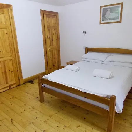 Victorian House 3* Glasgow