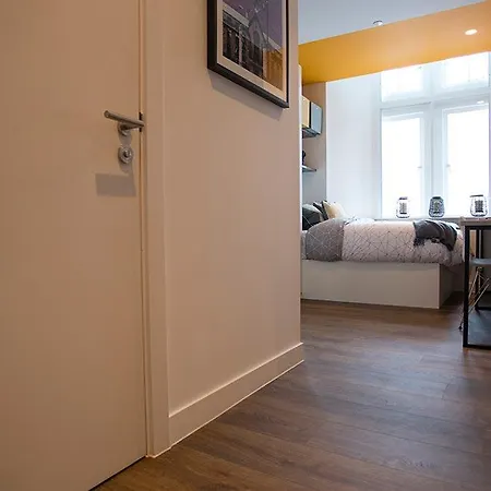 Riverside - Campus Apartment