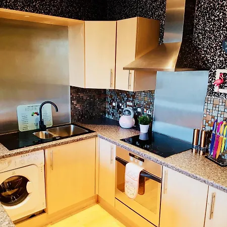 Apartament Station Skyline With Parking