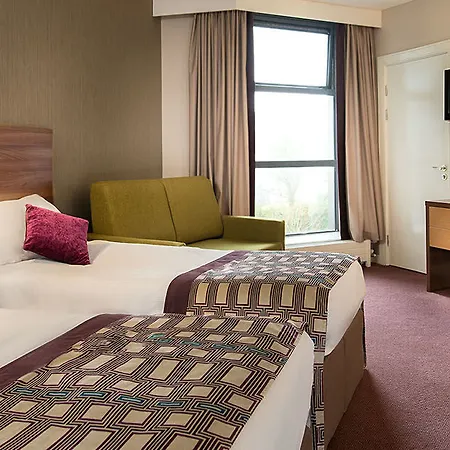 Leonardo Royal Hotel 4*