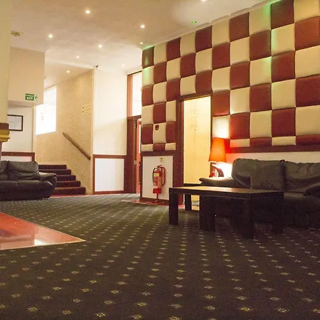 Kings Park Hotel