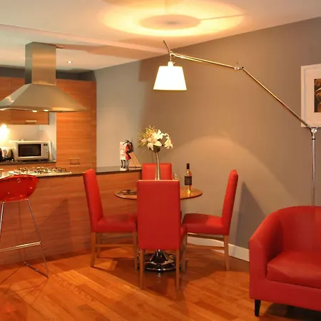 Dreamhouse Centre *
