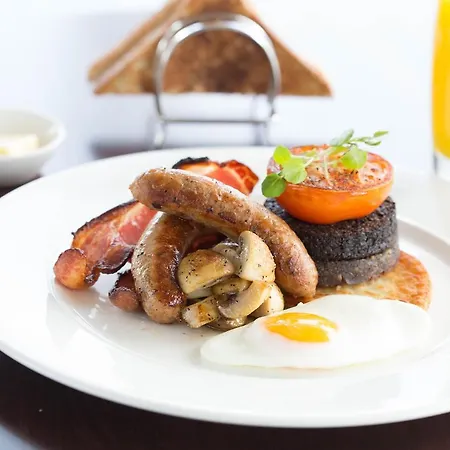 Ashtree House Hotel, Glasgow Airport & 4*