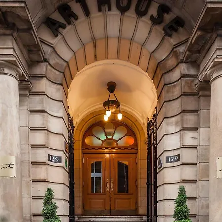 Arthouse 4*