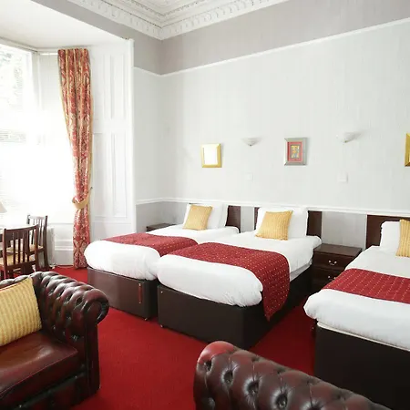 Ambassador Hotel 3*