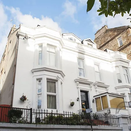 Charing Cross Guest house