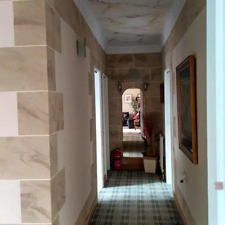 Azalea House 4* Glasgow