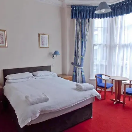 Victorian House Otel 3*
