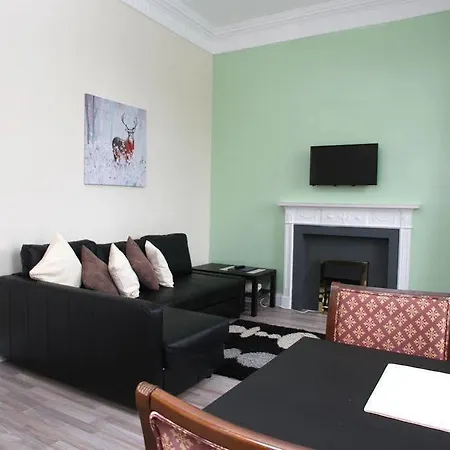 Number 52 Charlotte Street Daire Glasgow