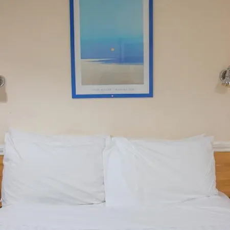 The Willow 2* Glasgow