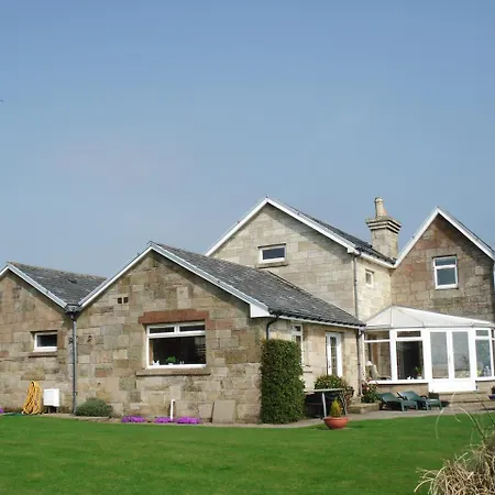 Tambowie Farm 3* Milngavie