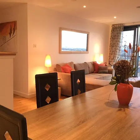 Sec Hydro Argyle West End - 2 Bedrooms * Glasgow