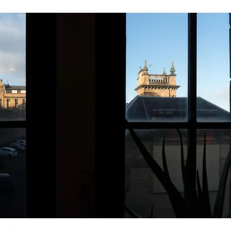 Lägenhet Beautifully Kept Mezzanine Flat ★school Of Art★ Glasgow