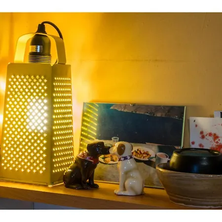 Beautifully Kept Mezzanine Flat ★school Of Art★ 아파트 글라스고