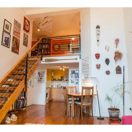 Lägenhet Beautifully Kept Mezzanine Flat ★school Of Art★