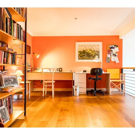 Beautifully Kept Mezzanine Flat ★school Of Art★ *