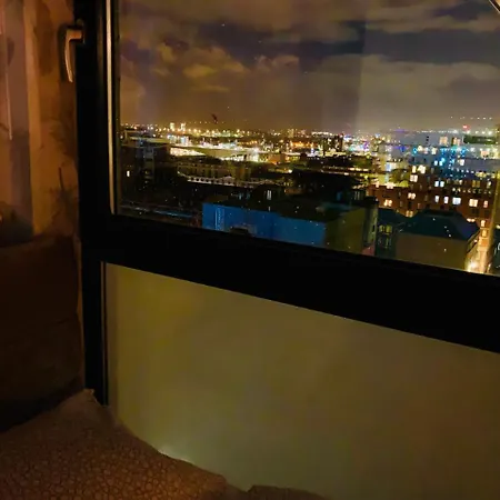 Central Station - The Penthouse - With Parking And Huge Terrace *
